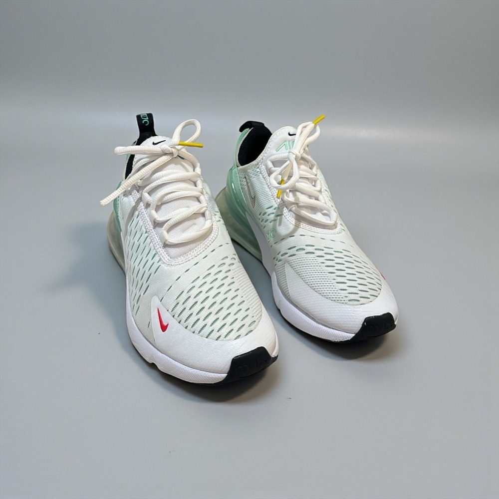 Nike Women's Air Max 270 White Mint Foam Size 8 - Picture 2 of 7